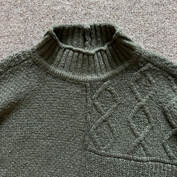 American Eagle Outfitters Mock Neck Green Cable Knit Long Sleeve Sweater Mens S - Picture 4 of 12
